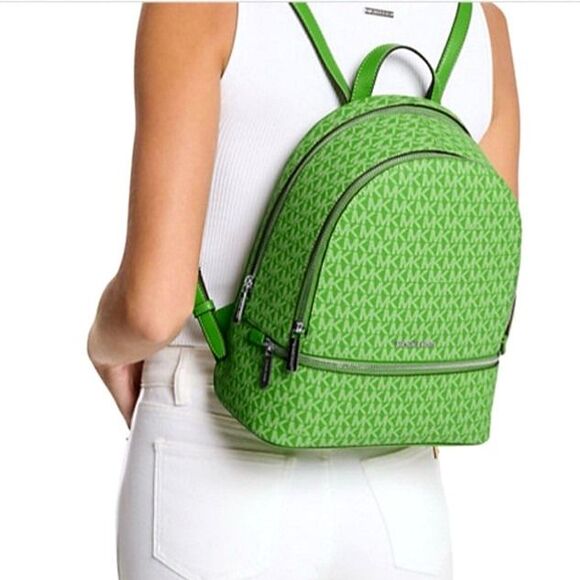 New Michael Kors Rhea Medium Signature Logo Backpack Jungle Green - Picture 2 of 4